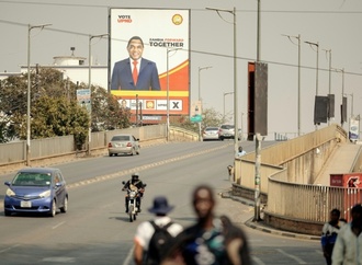 Wahlkommission in Sambia: Präsident Hichilema für zweite Amtszeit wiedergewählt