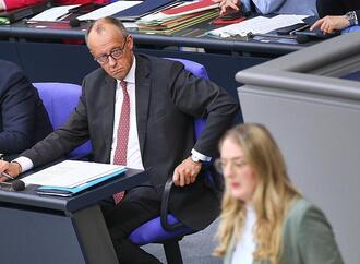 Dröge wirft Merz Schweigen in Klimakrise vor