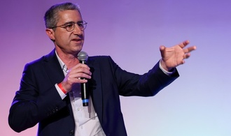 Per Anhalter: Französischer Präsidentschaftskandidat trifft Wähler