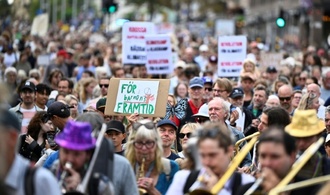 Tausende Schweden demonstrieren vor Parlamentswahl für mehr Klimaschutz