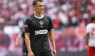 DFB-Pokal: Freiburg und Paderborn souverän - RWE schlägt St. Pauli
