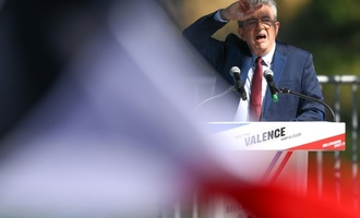 Umfrage: In Frankreich scheint Stichwahl Le Pen - Mélenchon möglich