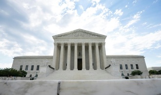 Supreme Court billigt vorerst Trump-Dekret für erschwerte Briefwahl