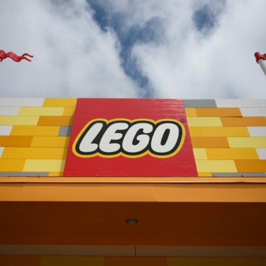 Gewinn von Spielzeughersteller Lego im ersten Halbjahr ''besser als erwartet''
