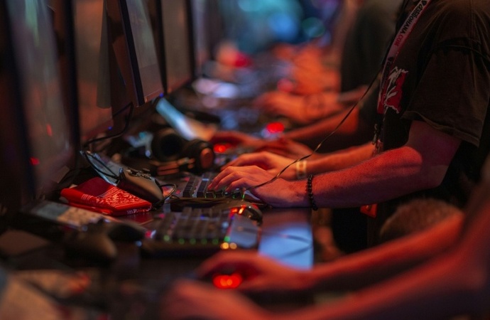 Umfrage: Gamer geben im Schnitt mehr als 300 Euro pro Jahr für Spiele aus