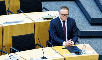 Misstrauensvotum gegen Regierungschef Voigt auf AfD-Antrag in Thüringer Landtag