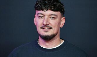 Montez erobert Spitze der Album-Charts