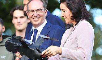 Drohnen: Grüne werfen Dobrindt Kaschieren von Problemen vor