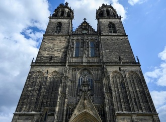 Gebeine Ottos des Großen werden in Magdeburger Dom feierlich beigesetzt