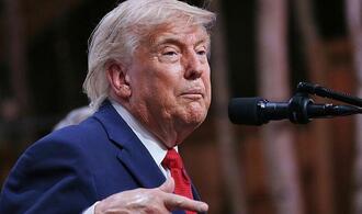 Trump: USA greifen iranische Ziele bei Straße von Hormus an