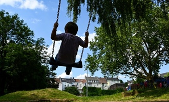 Auch wegen Zukunftssorgen: Junge Menschen wünschen sich weniger Kinder