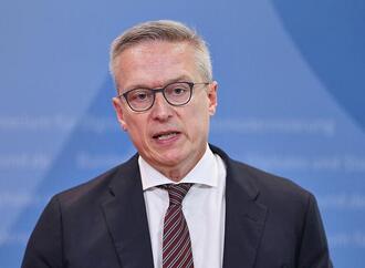 Wildberger: KI kann Deutschland zu fünf Prozent Wachstum führen