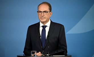 Innenminister Dobrindt und EU-Kollegen beraten in Kopenhagen über Abschiebezentren