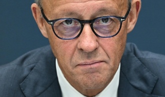 Merz warnt AfD vor Grundgesetzverstößen nach Regierungsübernahme