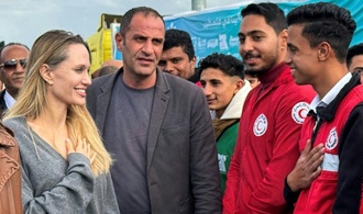 Verband: Hollywood-Star Angelina Jolie besucht überraschend ukrainische Stadt Charkiw