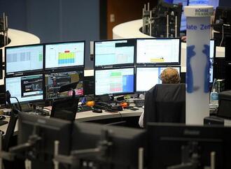 Dax startet mit Verlusten - Ölpreis im Blick