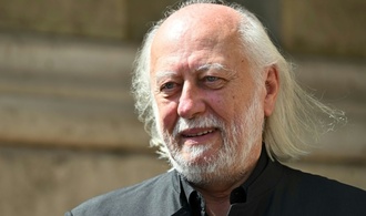 Literaturnobelpreisträger Krasznahorkai mit Bundesverdienstkreuz ausgezeichnet