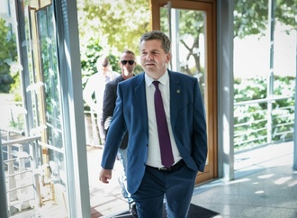 Nach Wahldebakel: Ministerpräsident Schulze neuer CDU-Fraktionschef in Sachsen-Anhalt