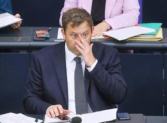 Klingbeil will Finanzwissen der Bürger verbessern