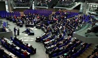 Innere Sicherheit und Migration: Dobrindt verteidigt Kurs gegen Kritik der Opposition