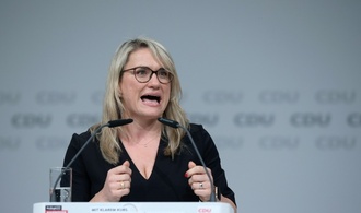 Merz trennt sich von CDU-Vize-Generalsekretärin Stumpp - Thüringer Hose Nachfolger