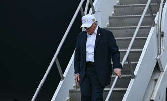 Trump irritiert mit Aussagen zu Wiedervereinigung Irlands und widmet sich Golfturnier