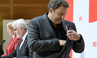 Hohe Spritpreise: SPD fordert Preisdeckel und Übergewinnsteuer