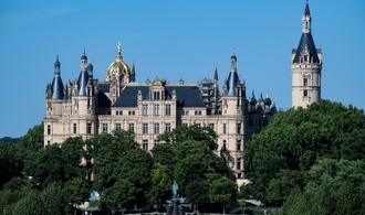 Fernsehduell von Schwesig und Holm vor Landtagswahl in Mecklenburg-Vorpommern
