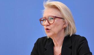 Schnitzer warnt vor Tankrabatt und Preisdeckel