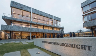 Insolvenzverwalter gewinnt in Streit um vorläufigen Rechtsschutz vor Verfassungsgericht