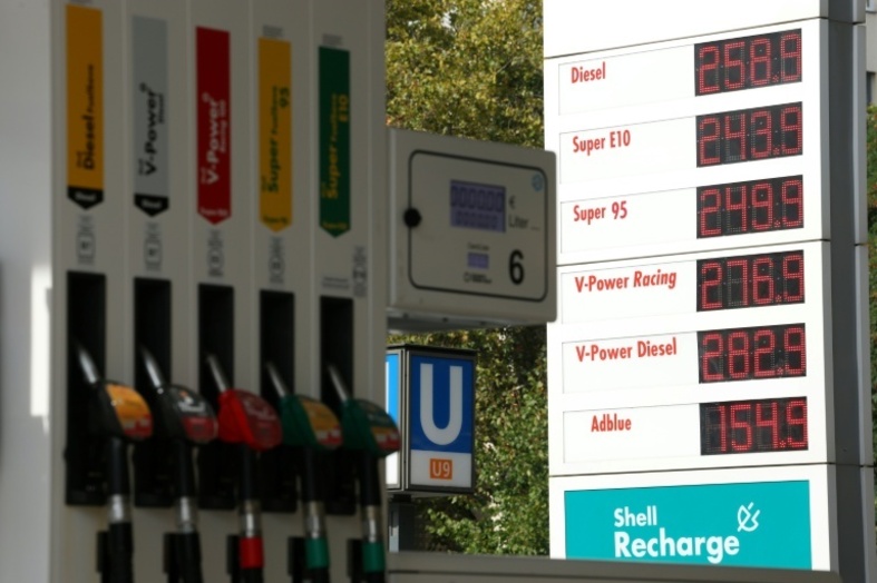 Dieselpreis steigt auf weiteren Rekordwert - Benzinpreis leicht gesunken
