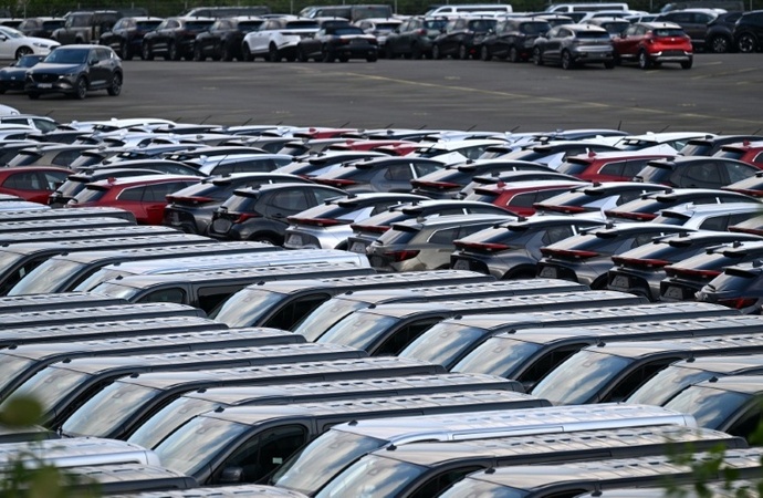 EY: Deutsche Autokonzerne im Sinkflug