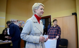 Mecklenburg-Vorpommerns Ministerpräsidentin Schwesig gewinnt Direktmandat in Schwerin