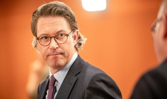 Vorwurf Falschaussage zu Maut: Prozess gegen früheren Minister Scheuer begonnen