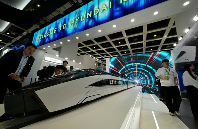 Verkehrstechnik-Messe Innotrans in Berlin eröffnet - Rekordzahl von Ausstellern