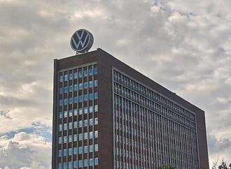 Betriebsratschefin greift VW-Vorstand an