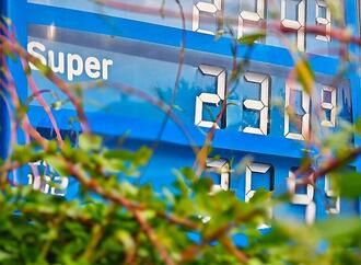 Benzinpreis sinkt leicht - Diesel stabil
