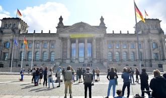 Bundestag berät erstmals über umfassende Geheimdienst-Reform