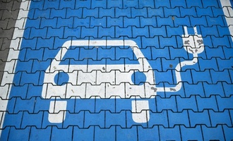 Neuzulassungen in der EU bis August gestiegen - Marktanteil von E-Autos bei 22 Prozent