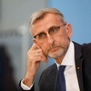 SPERRFRIST FREITAG 00.01 UHR: Sachsens Innenminister stellt Grundrecht auf Asyl in Frage