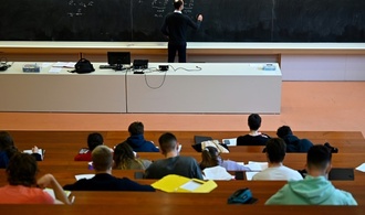 Professoren an deutschen Universitäten nehmen weniger Drittmittel ein