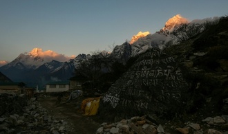 Mindestens zwei Tote bei Lawinenunglück im Himalaya - Suche nach 14 Vermissten