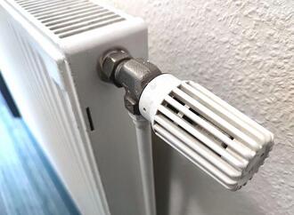 Strom- und Gaspreise für Haushalte im 1. Halbjahr niedriger
