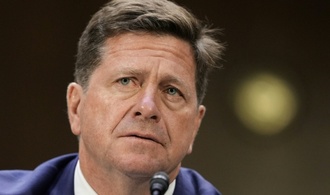 Trump bestätigt Ernennung von Geheimdienstchef Clayton zum KI-Berater