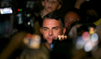 Trump begrüßt ''großen'' Sieg von Bolsonaro-Sohn bei erster Wahlrunde in Brasilien