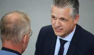 Koalition sieht Demokratie vor historischer Bewährungsprobe