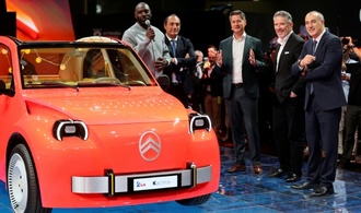 Mit Picknick-Korb: Neue E-Ente auf Pariser Automesse vorgestellt