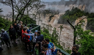 Hochwasser: Zugang zu Iguazú-Wasserfällen für Touristen gesperrt