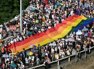 Ungarisches Parlament beschließt Änderung von umstrittenem LGBTQ-Gesetz
