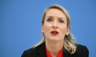 Linken-Vorsitzende Schwerdtner bedauert Sondierungsstopp in Berlin